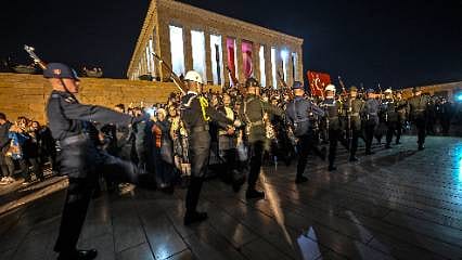10 Kasım'da Anıtkabir'e rekor yoğunluk: 1 milyondan fazla kişi ziyaret etti