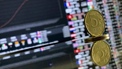 Yaptırımların etkisi: Moskova Borsası düşüşle açıldı