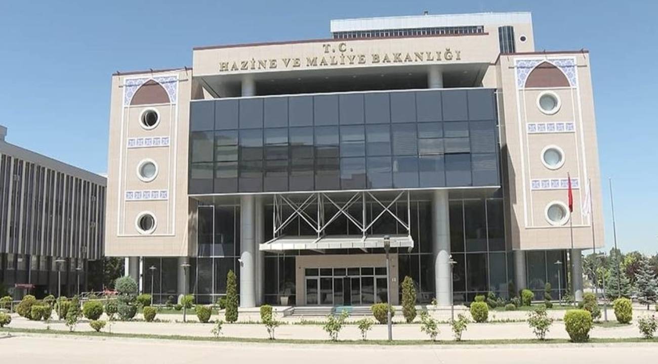 Hazine iki tahvil ihalesinde 47,5 milyar lira borçlanmaya gitti