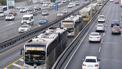 İstanbullular dikkat! Özel günlerde metrobüs güzergahı değişecek
