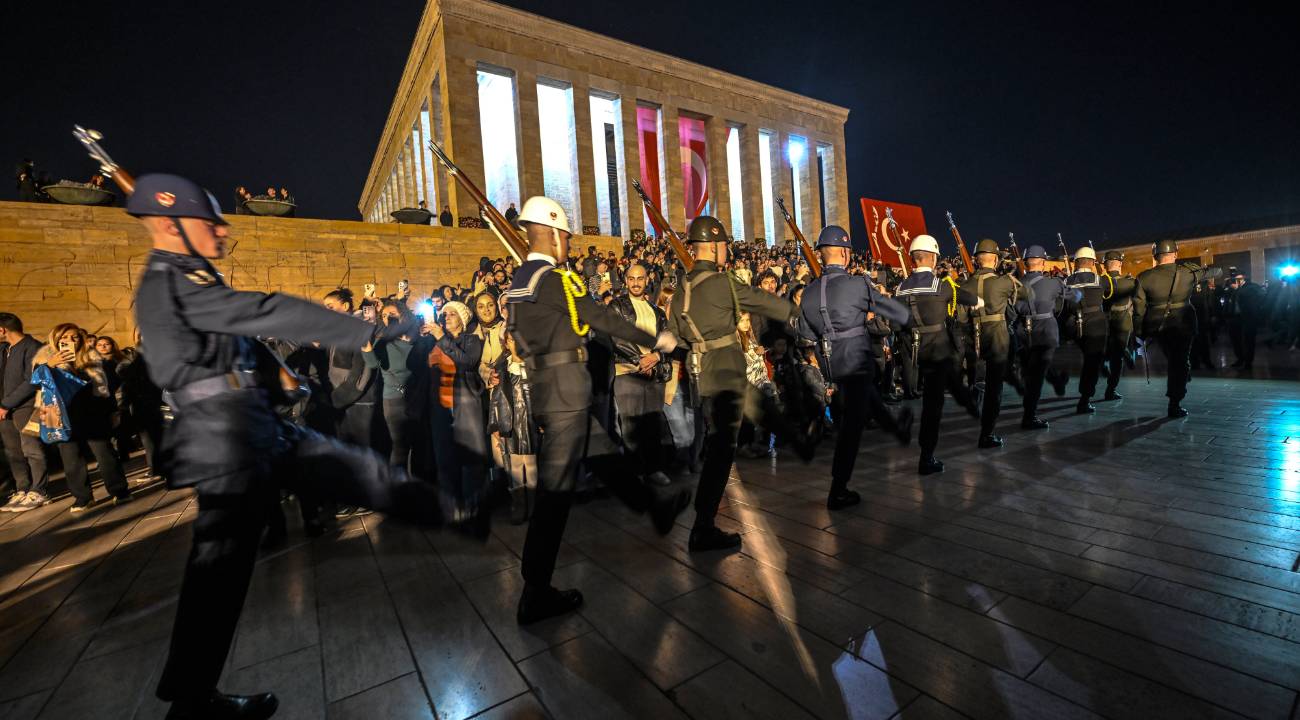 10 Kasım'da Anıtkabir'e rekor yoğunluk: 1 milyondan fazla kişi ziyaret etti