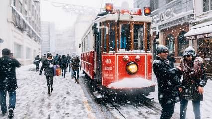 İstanbul için tatil haberleri peş peşe geliyor! Hangi ilçelerde okullar tatil edildi?