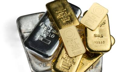 Güvenli liman talebi arttı: Altın ve gümüş tarihi seviyelerde