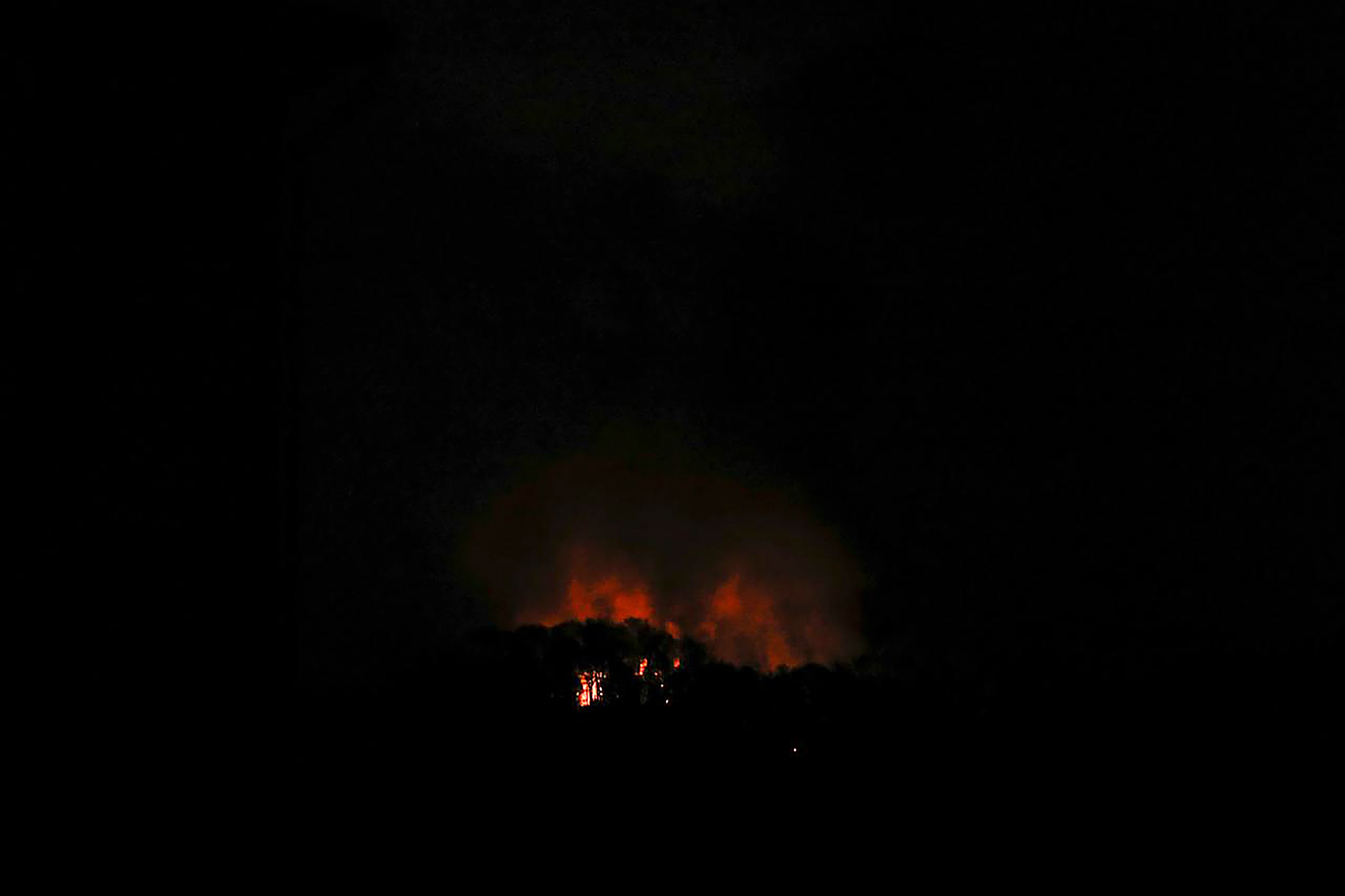 Venezuela’da gerilim tırmandı: ABD basını saldırı emrini yazdı-1