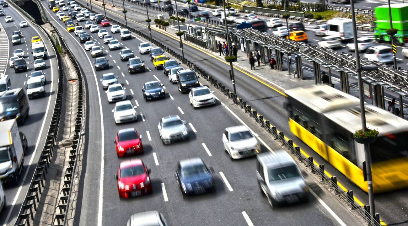 Dünyanın trafikte en çok zaman kaybettiren şehirleri açıklandı: O il ilk sırada