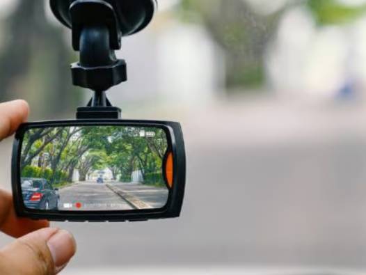 Muayeneden geçemeyebilirsiniz: Araç kamerası için süre daralıyor