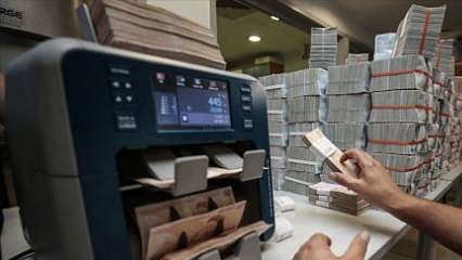 Bankacılık sektörünün toplam mevduatı geriledi