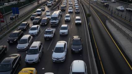 Milyonlarca araç sahibini ilgilendiriyor! Ödemeden trafiğe çıkanlara para cezası yolda