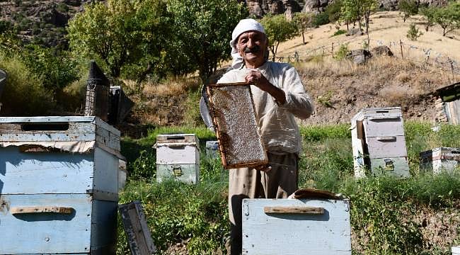 51 yıl önce başladığı mesleğiyle 6 çocuğunu okuttu: Hala ilk günkü gibi çalışıyor