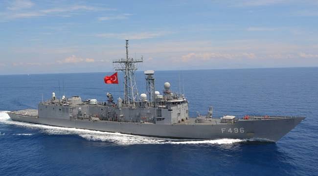 Türk savaş gemileri Girne'de! Vatandaşların ziyaretine açıldı