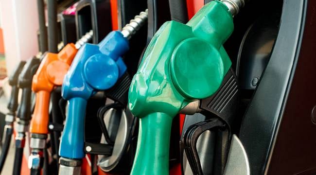 Bayram tatilinde akaryakıta milyarlar aktı: Satışlar 54 milyar lirayı aştı