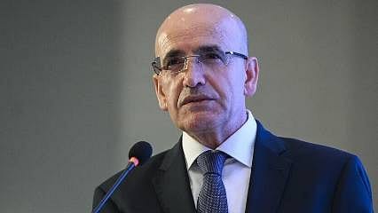Bakan Şimşek merkezi yönetim bütçe verilerini değerlendirdi: "Jeopolitik gelişmelerin olumsuz etkilerine rağmen mali disiplini koruyoruz"