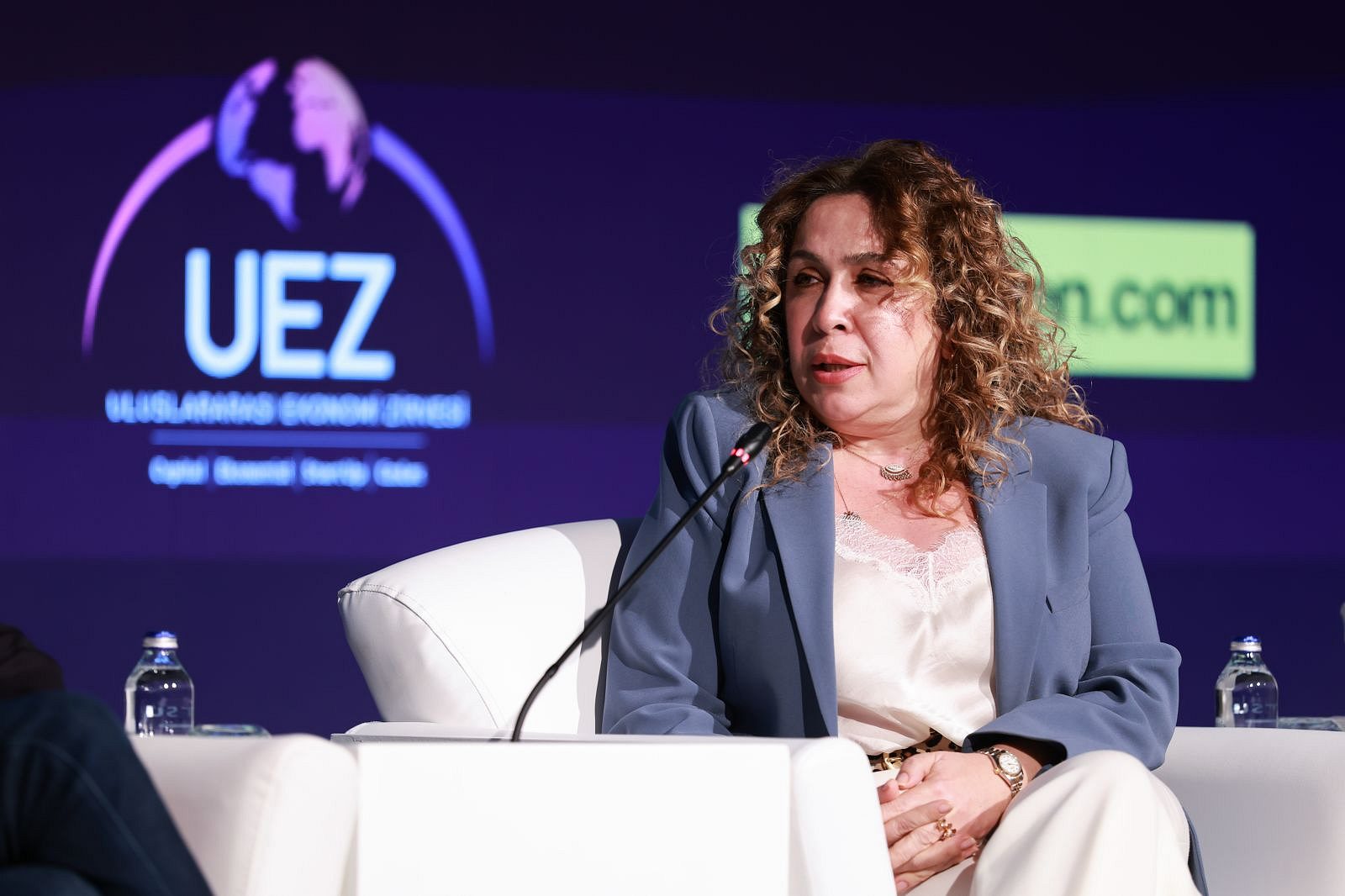 UEZ 2026: Yapay zeka iş yaşamını ve sektörleri nasıl değiştirecek?-2