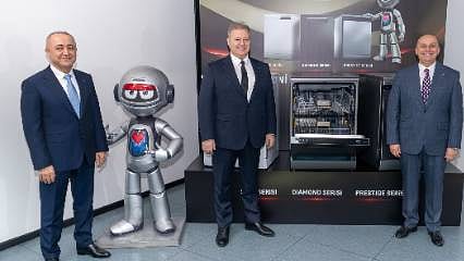 AI destekli fabrikasında 4,69 saniyede bulaşık makinesi üretiyor