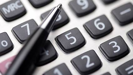 Dolar/TL, faiz ve enflasyon için yeni tahmin: Piyasa yıl sonunda ne bekliyor?