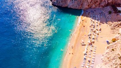 2025’te turizm gelirinde 65 milyar dolar eşiği aşıldı