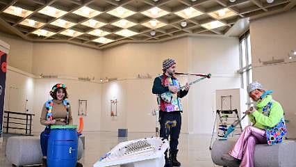 Teneke, süpürge, küvet... Atıklardan yaptıkları enstrümanlarla İspanya'da sahne alacaklar