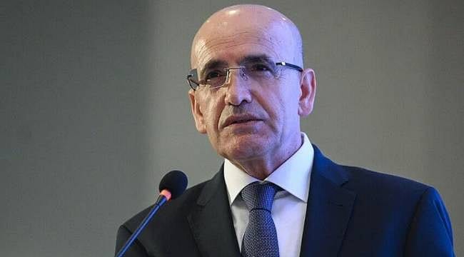 Bakan Şimşek merkezi yönetim bütçe verilerini değerlendirdi: "Jeopolitik gelişmelerin olumsuz etkilerine rağmen mali disiplini koruyoruz"
