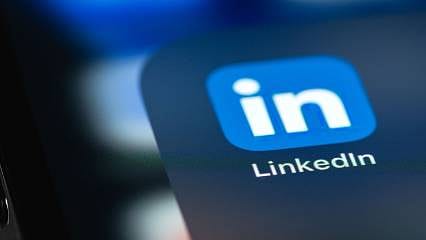 Türkiye'den iki gazeteci LinkedIn'in küresel iş ve finans listesinde ilk 100'de
