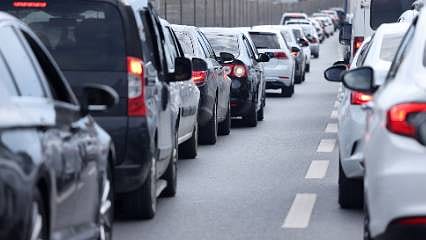 Yabancı plakalı araçlara yeni dönem: Borcu ödemeden yurt dışına çıkış yok