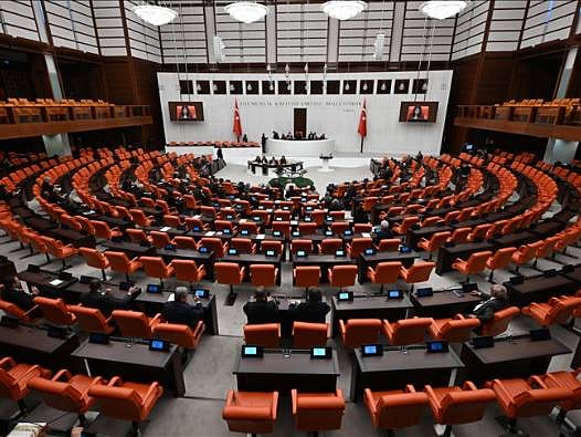 Meclis tatile girmiyor! Karar, Resmi Gazete'de yayımlandı