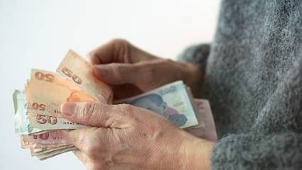 65 yaş aylığı alanlar bayram ikramiyesi alacak mı 2026? Kimler bayram ikramiyesi alabiliyor?