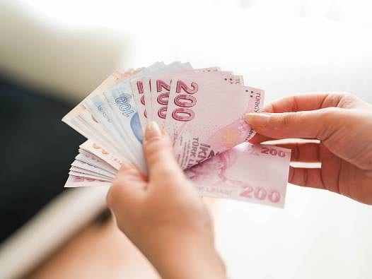 Veriler belli oldu: 2025 yılında hanehalkı en çok hangi harcamalara para ayırdı?