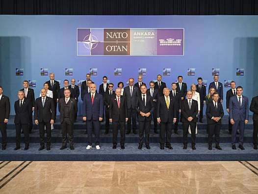 NATO Zirvesi'nde sonuç bildirgesi yayımlandı: 50 milyar doları aşan yeni tedarik anlaşması