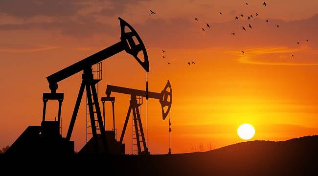 Hürmüz Boğazı endişesi fiyatları artırdı: Petrol fiyatları son 1 ayın zirvesinde!