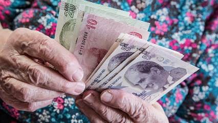 Detaylar: Emekli maaşı ve bayram ikramiyesi ödeme takvimi 2026: Tarihler gün gün açıklandı