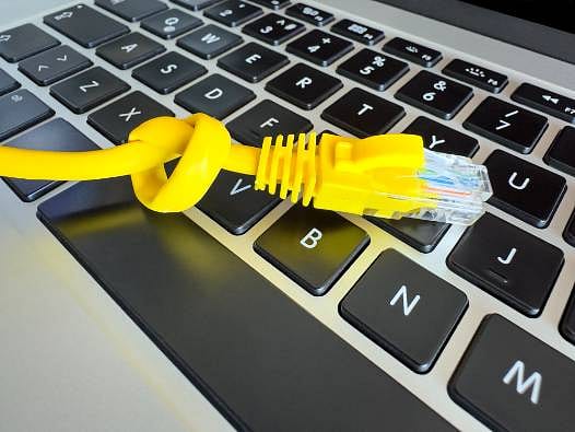 Milyonlarca internet abonesini ilgilendiren emsal karar: Kesilen internete cayma bedeli ödenmeyecek