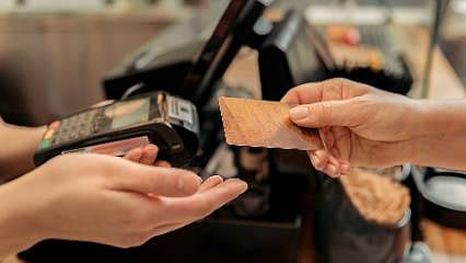 Alışveriş kartlarında 'kişiye özel' dönem başlıyor: Yeni sistem için 6 ay süre verildi