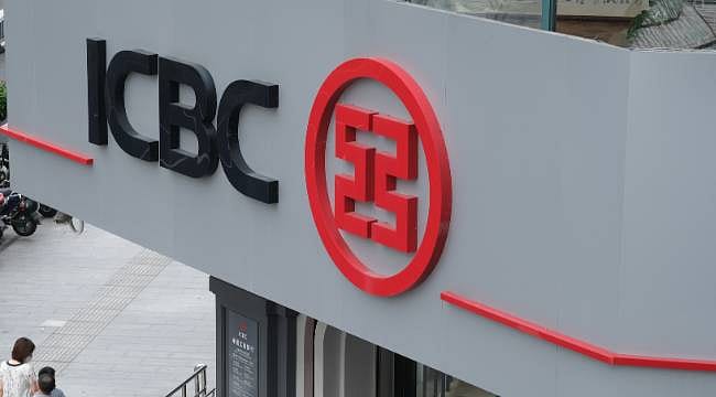 Türkiye'de faaliyet gösteren dev bankadan dikkat çeken karar: 5 şube kapanıyor