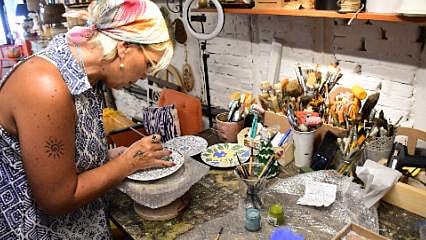 Hobi diye başladı, hayatının işi oldu: 40'lı yaşlarından sonra yeteneğini keşfetti