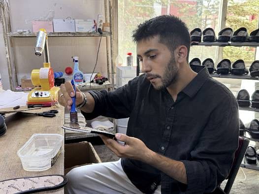 Dedesi el işçiliğiyle başladı, torunu yeni nesil makinelerle sürdürüyor: Dünyaya ihracat yapıyorlar