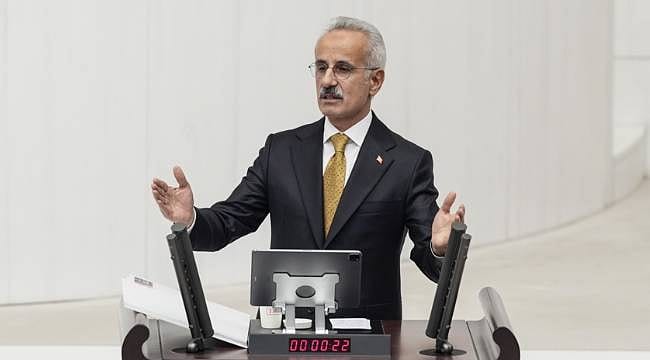 Bakan Uraloğlu'ndan Hürmüz Boğazı'ndaki 15 Türk gemisi hakkında açıklama
