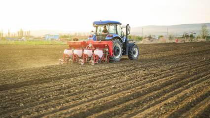 Bakan Yumaklı duyurdu: Destek ödemeleri çiftçilerin hesaplarına yatırılıyor