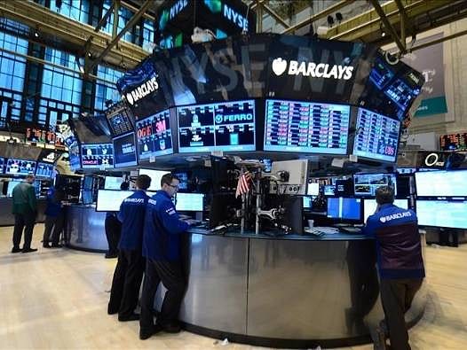 Küresel piyasalarda pozitif hava: Yatırımcıların gözü PMI verilerinde