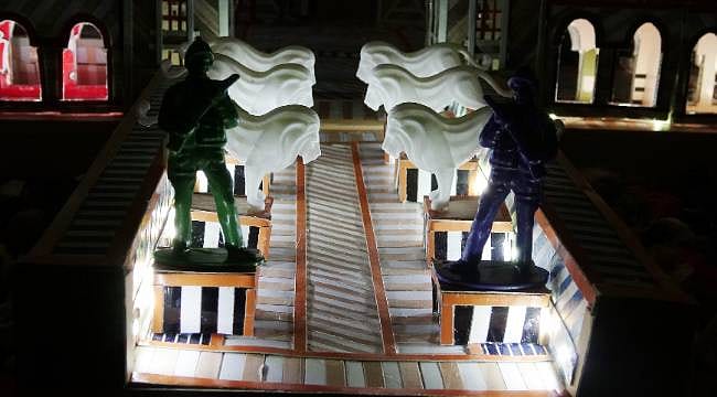 Osmanlı evlerinden Anıtkabir’e... Atık malzemelerle geçmişi yeniden canlandırıyor