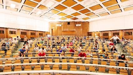 Üniversite öğrencilerini ilgilendiren karar: Üniversiteler bu yıl erken mi kapanacak?