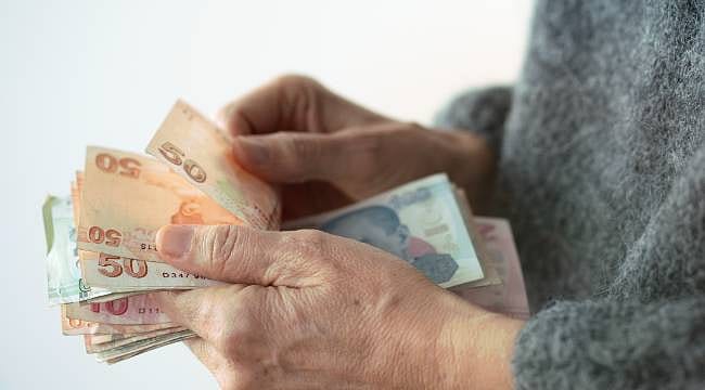 65 yaş aylığı alanlar bayram ikramiyesi alacak mı 2026? Kimler bayram ikramiyesi alabiliyor?