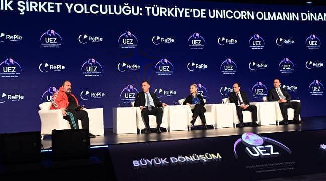 Uluslararası Ekonomi Zirvesi oturumları: "Sanayi devrimi gibi tarihsel kırılmaların bir benzeriyle karşı karşıyayız"