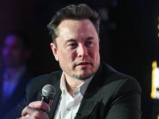 Elon Musk, dünyanın ilk trilyon dolarlık servete sahip ismi oldu