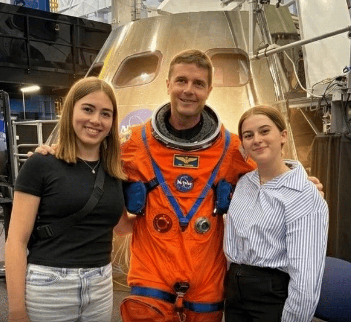 Artemis II görevinde duygusal anlar: Hayatını kaybeden eşinin adı Ay’daki kratere önerildi-1