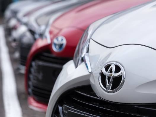 Toyota Motor 2025’te de küresel satış liderliğini bırakmadı