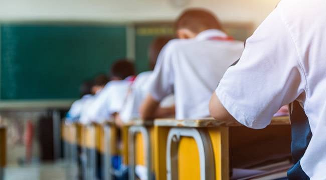Bakan Tekin açıkladı: Okullarda ara tatil kalkıyor mu?