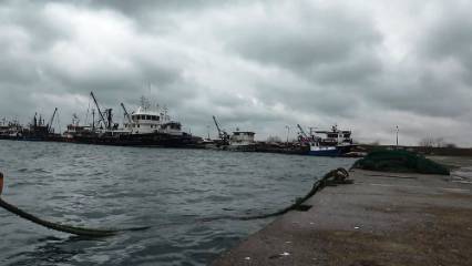 Lüferin peşinde zorlu mesai: Denizde bol, balıkçı ağında yok
