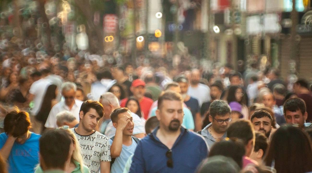Türkiye'nin nüfusu yaşlanıyor: TÜİK verileri endişe verici