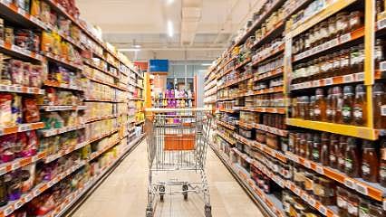 Ticaret Bakanlığı harekete geçti: Marketlerde kurallar değişiyor, ekmek fiyatları için yeni adım