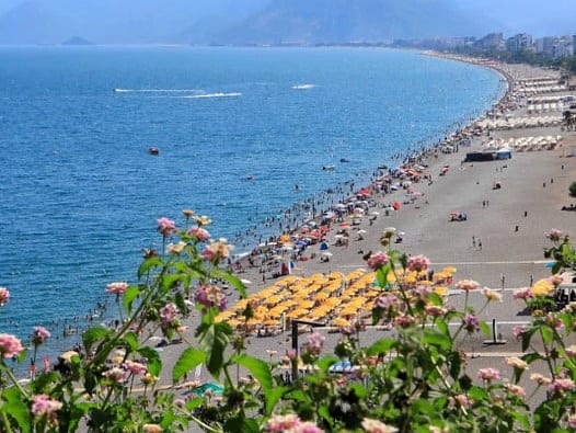 Turizmde dikkat çeken tablo: Daha az ziyaretçi, daha fazla gelir